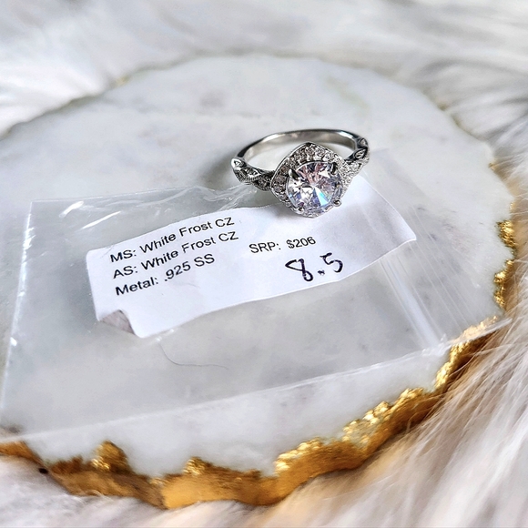 NWT Ryze White Frost Cubic Zirconia .925 Sterling Silver Ring - Size 8.5 - Picture 3 of 8